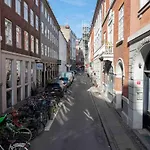 - Private Luxury - Art Gallery Kopenhagen
