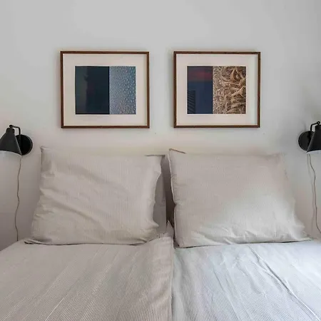 Daire - Private Luxury - Art Gallery