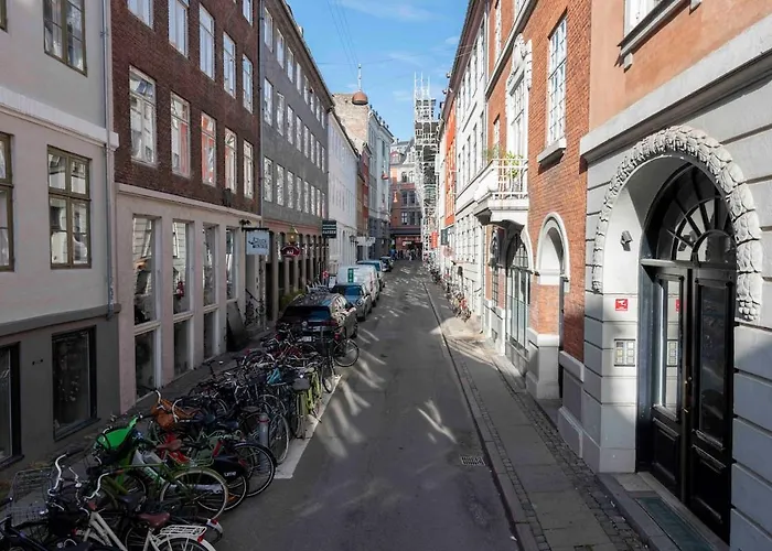 - Private Luxury - Art Gallery Copenaghen